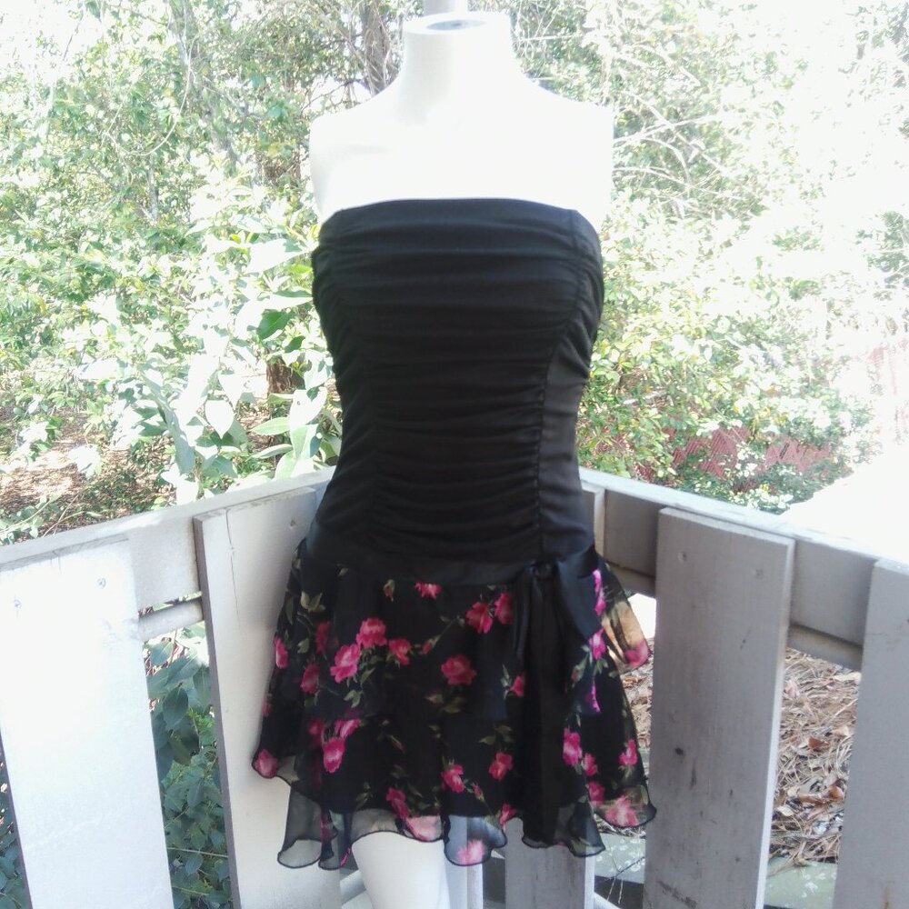 Vintage Y2K XOXO Floral Coquette Ruffle Tube Top Mini Dress
